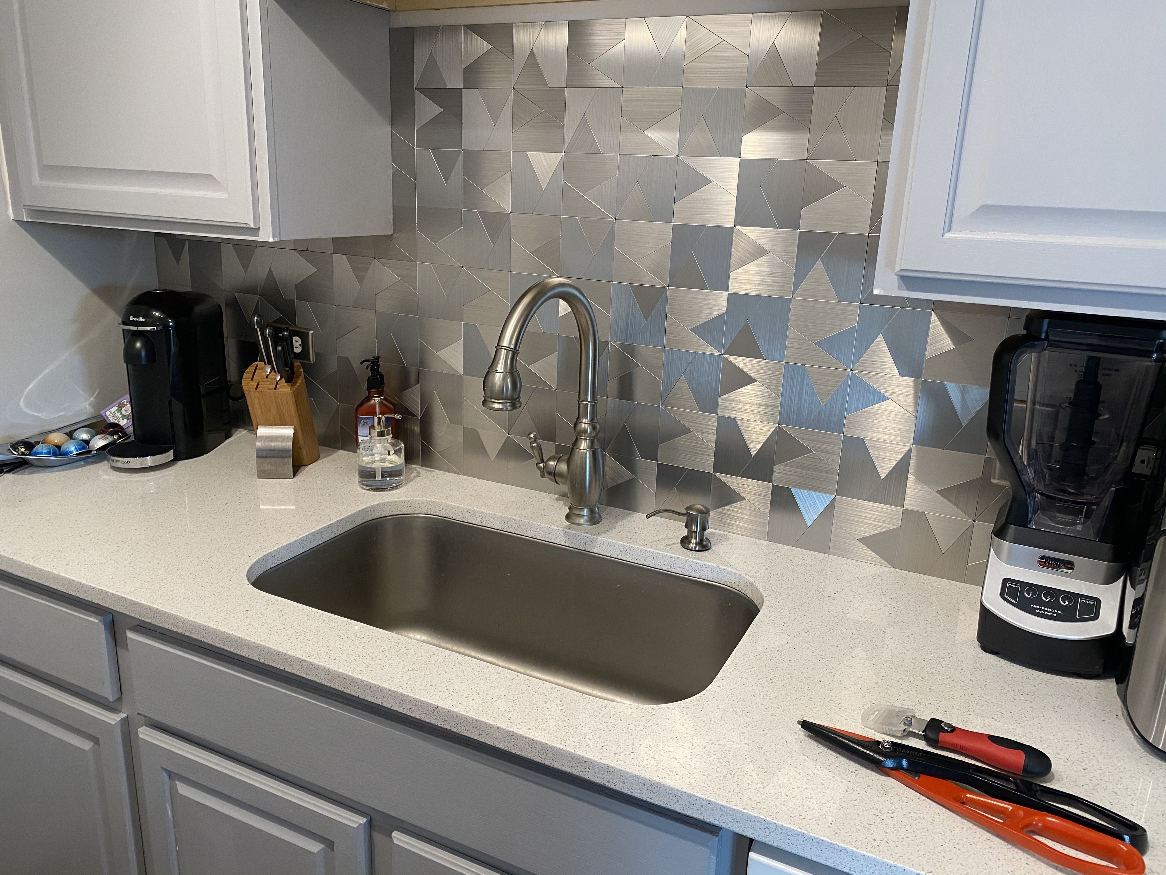 Peel and Stick Metal Backsplash Tile, Brushed Stainless Steel in Triangle Jigsaw 12