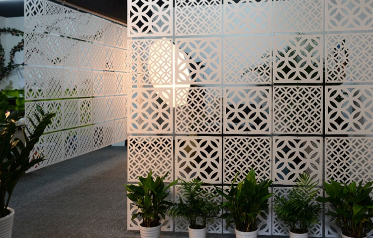 Feng Shui grille screen